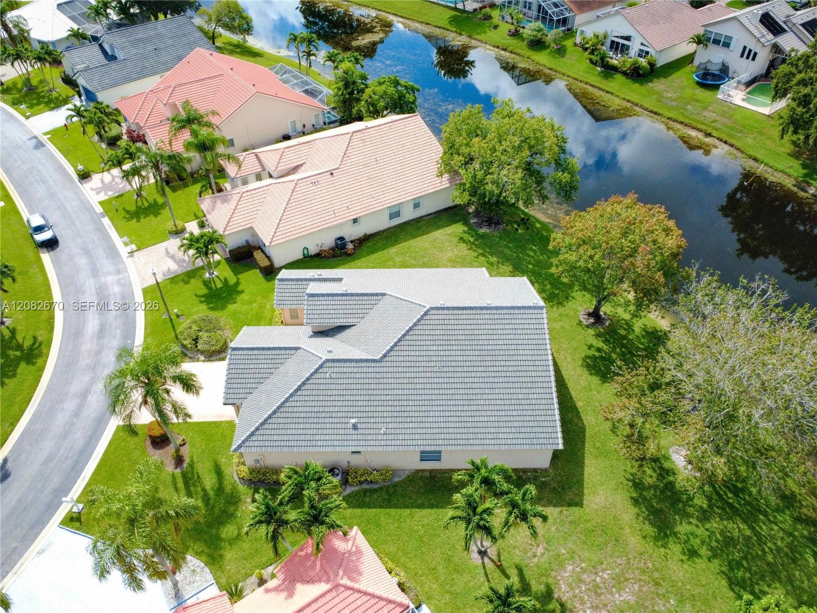 2549 Egret Lake Dr, Green Acres FL 33413 photo 3