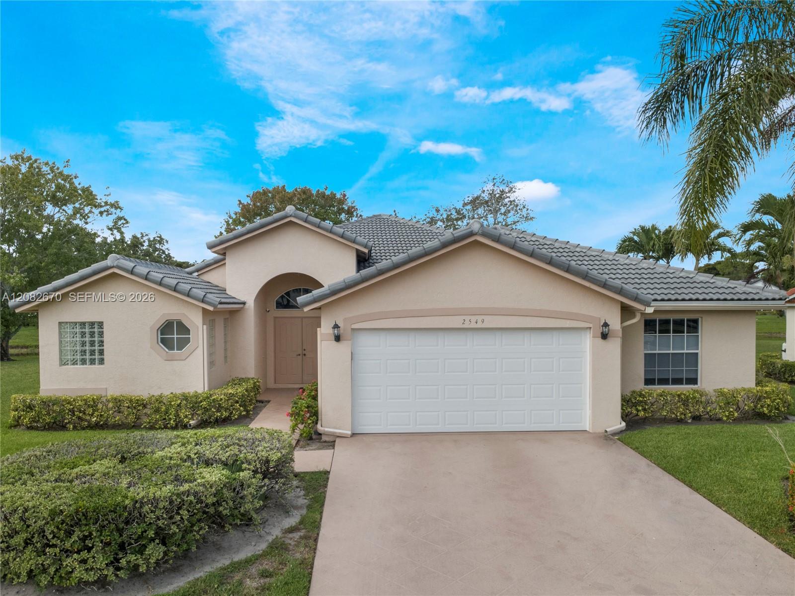 2549 Egret Lake Dr, Green Acres FL 33413 photo 5