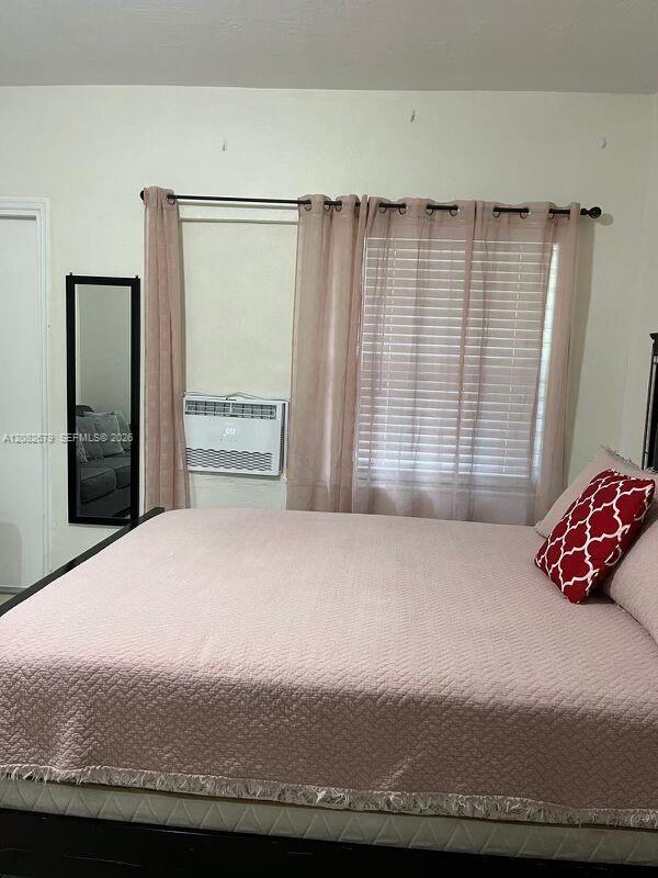 730 SW 10th St # 1, Miami FL 33130 photo 3