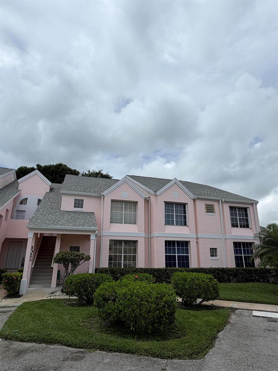 302 Muirfield Court, Jupiter FL 33458