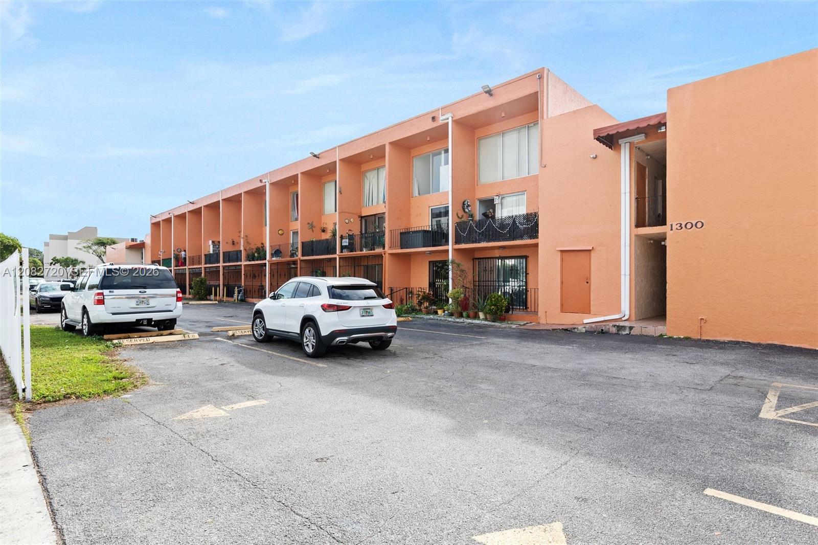 1300 W 47th Pl # 223, Hialeah FL 33012 photo 4