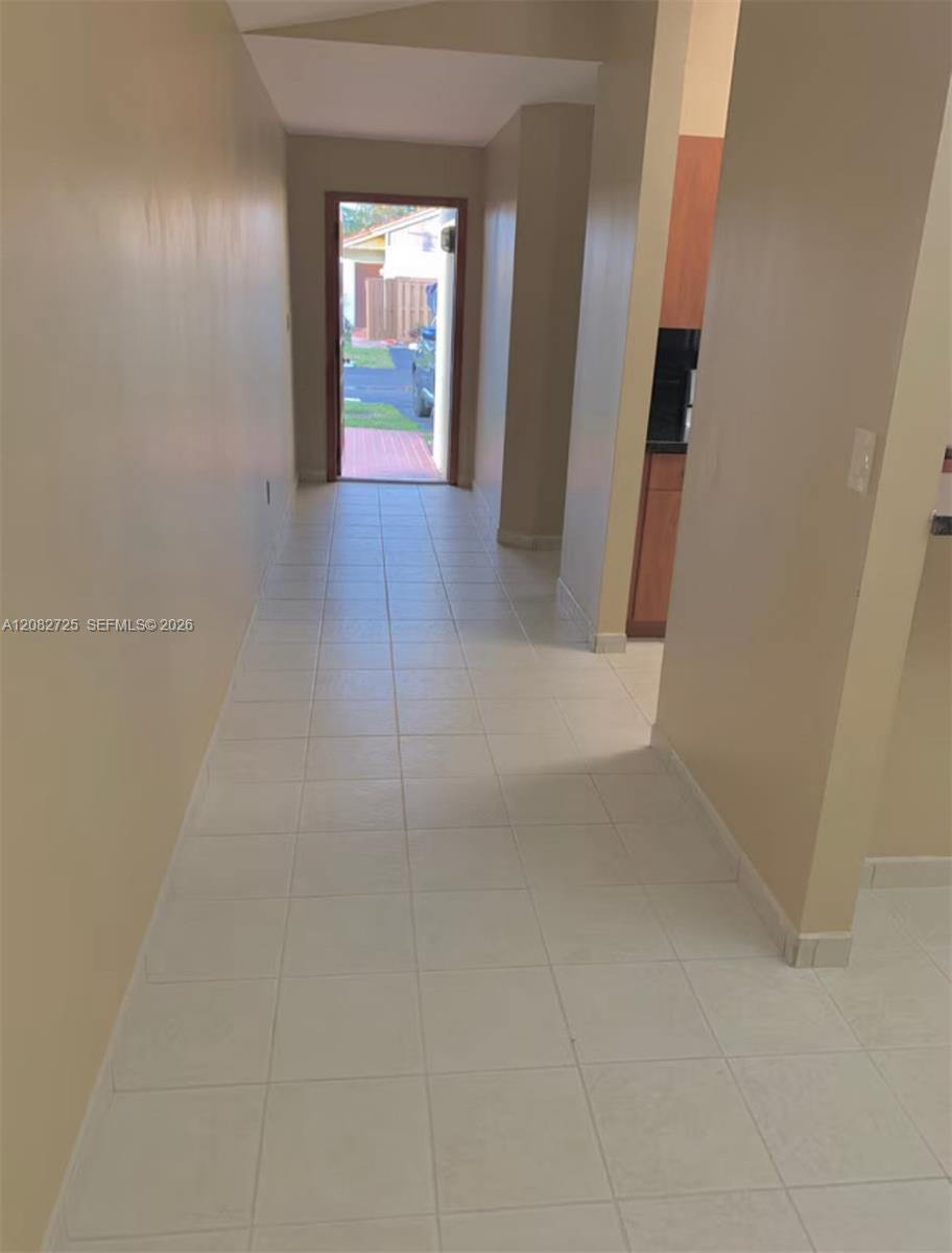 13566 SW 11th Ln, Miami FL 33184 photo 2