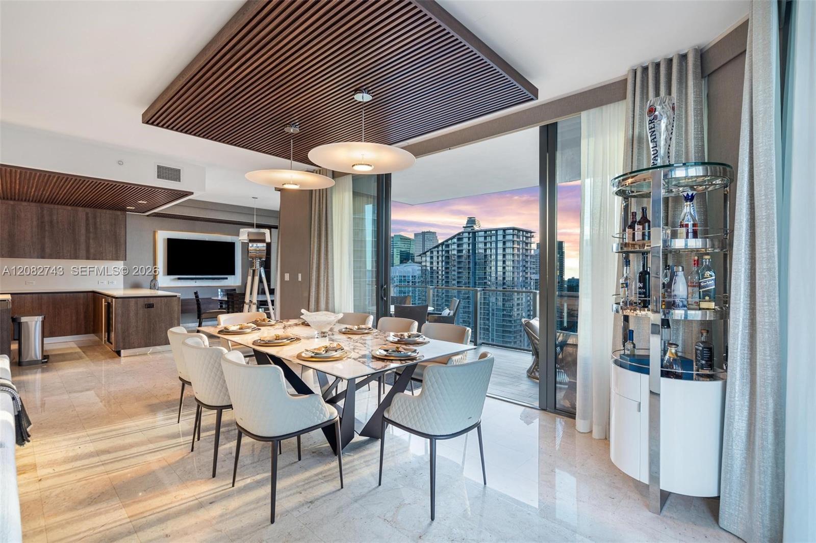 88 SW 7th St # 3801, Miami FL 33130 photo 3