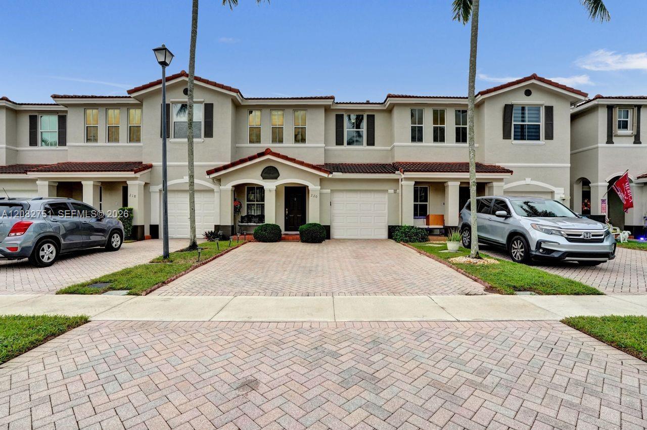 220 Riverwalk Cir, Sunrise FL 33326 photo 4