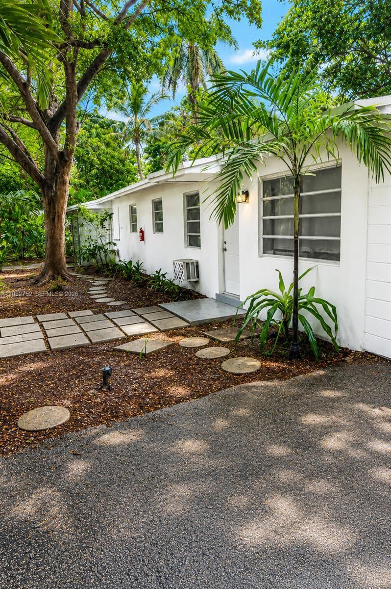 4790 SW 65th Ave # 2, Davie FL 33314 photo 2