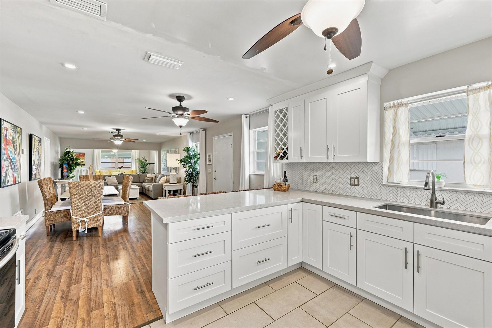 435 BLUEBIRD Lane, Delray Beach FL 33445 photo 4