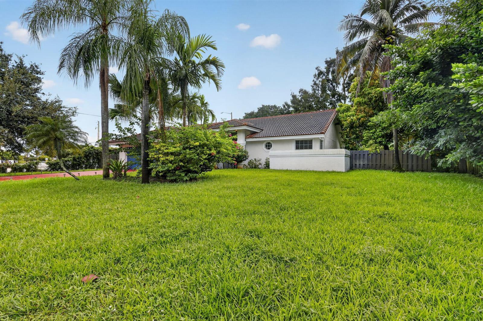 1770 EMILIO Lane, Palm Springs FL 33406 photo 5