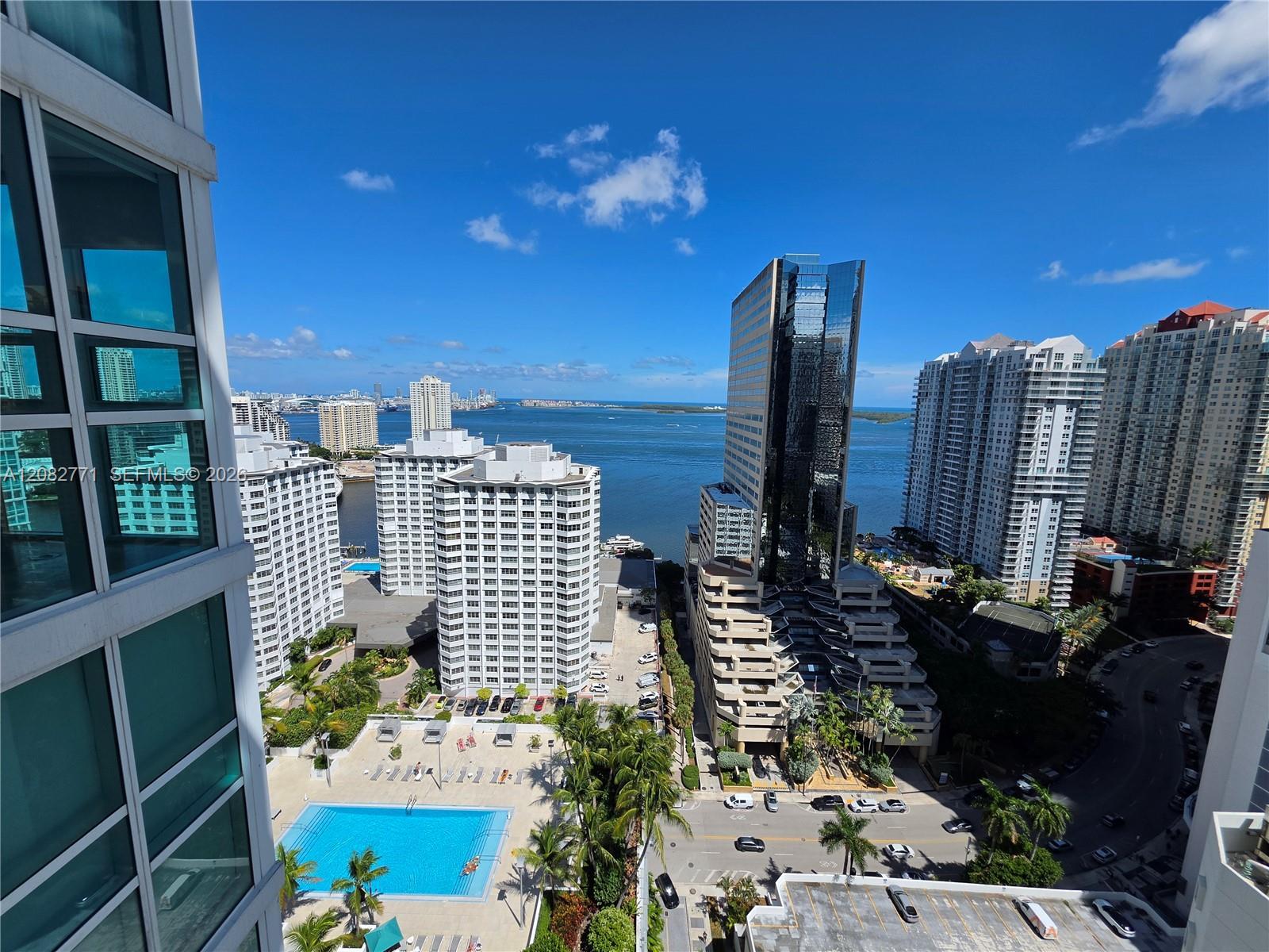 951 Brickell Ave # 2510, Miami FL 33131 photo 3