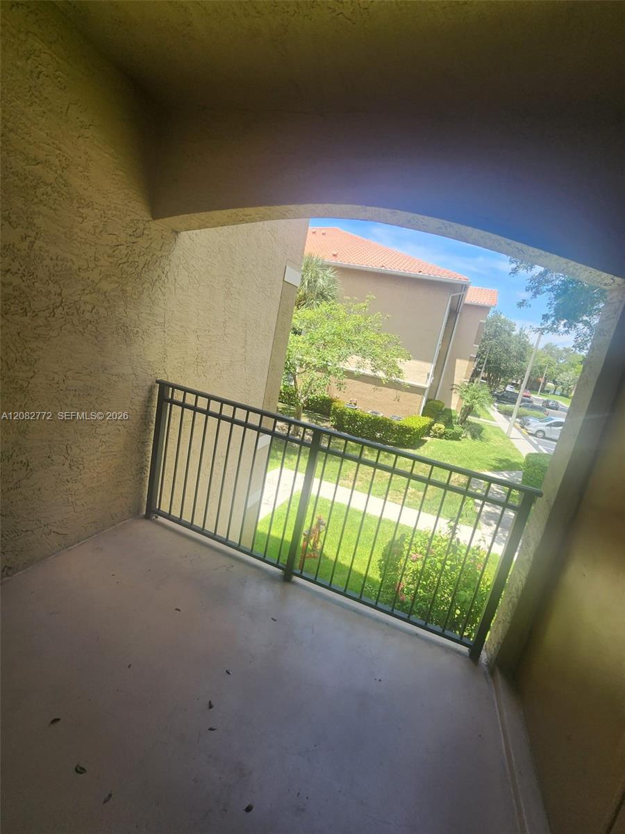 Pembroke Pines, FL 33025 photo 5