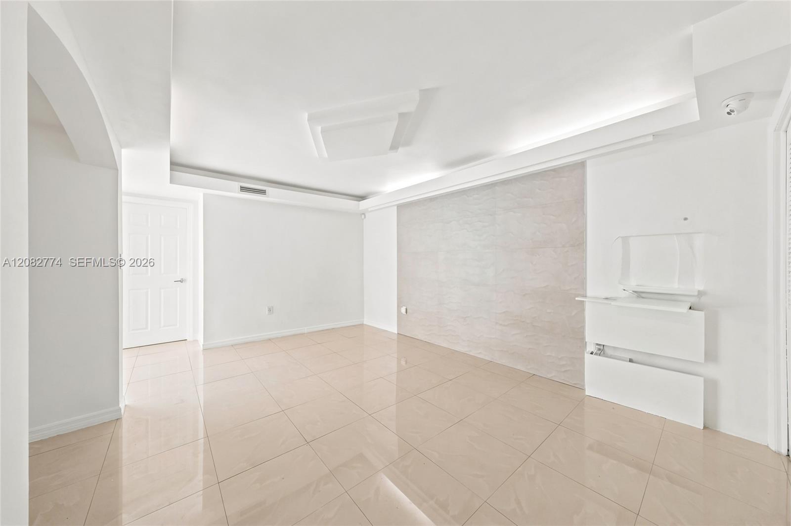 9674 Fontainebleau Blvd # 28, Miami FL 33172 photo 5