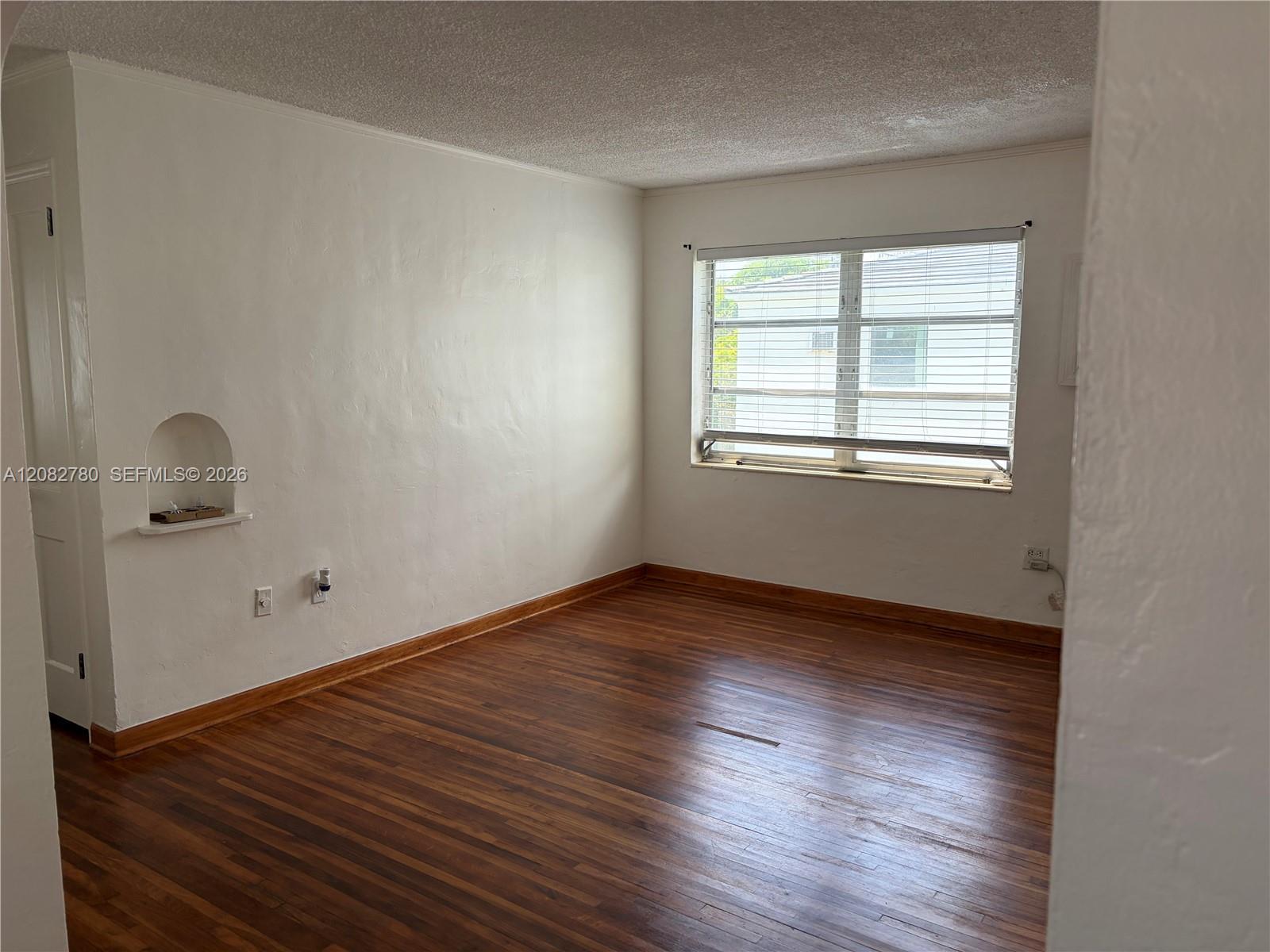 16 Santillane Ave # 4, Coral Gables FL 33134 photo 5