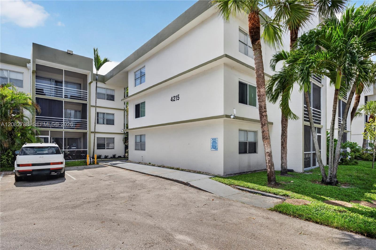 4215 N University Dr # 115, Sunrise FL 33351 photo 3
