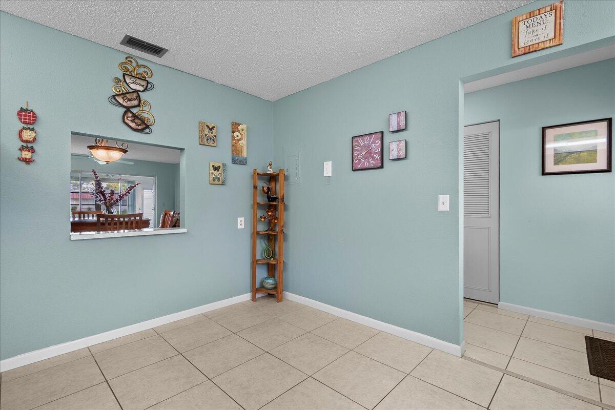 892 WORCESTER Lane # B, Lake Worth FL 33467 photo 4