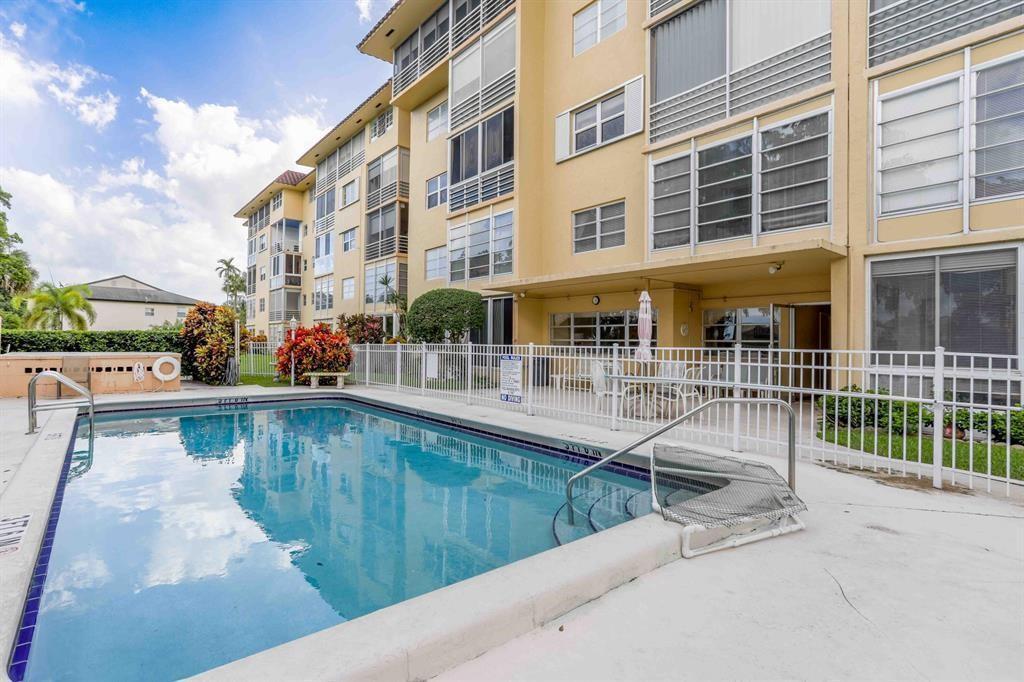 4100 CRYSTAL LAKE Drive # 110, Deerfield Beach FL 33064 photo 2