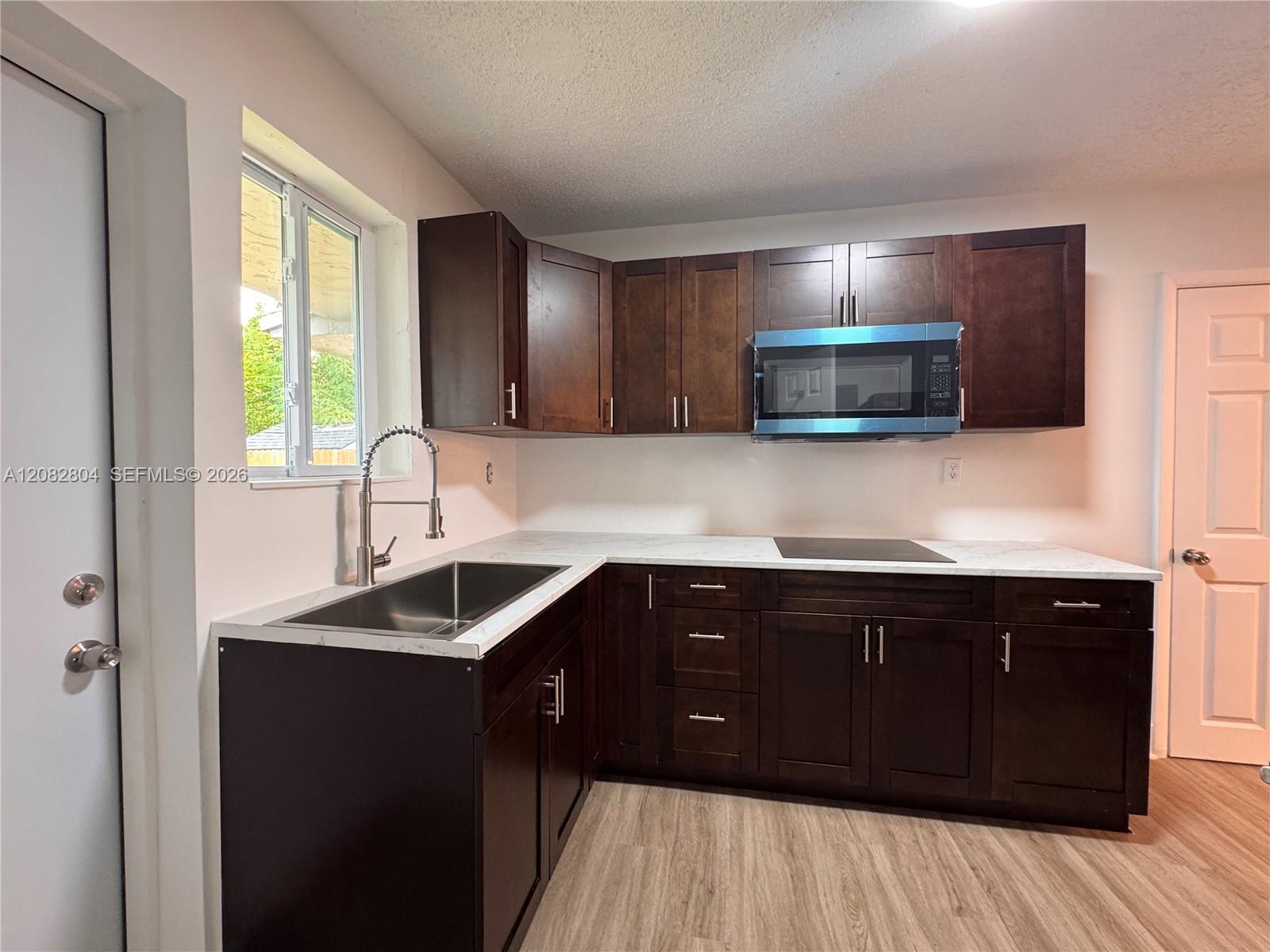3632 SW 87th Ave, Miami FL 33165 photo 4
