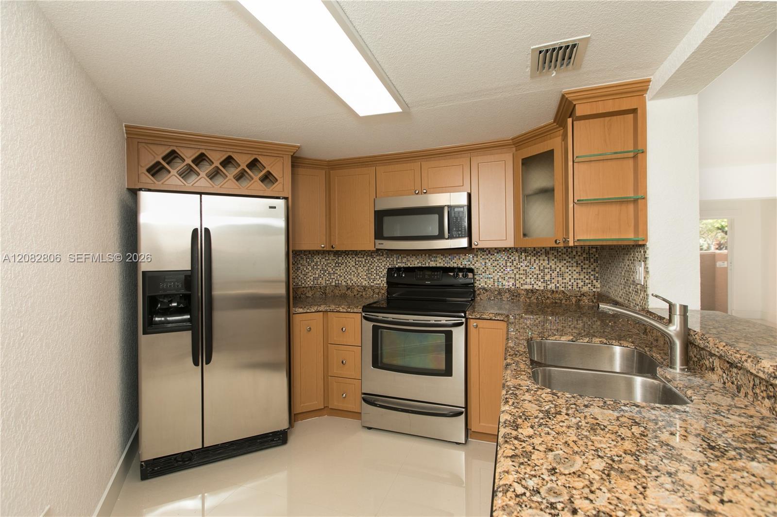 10241 NW 9 STREET CIR # 5, Miami FL 33172 photo 5