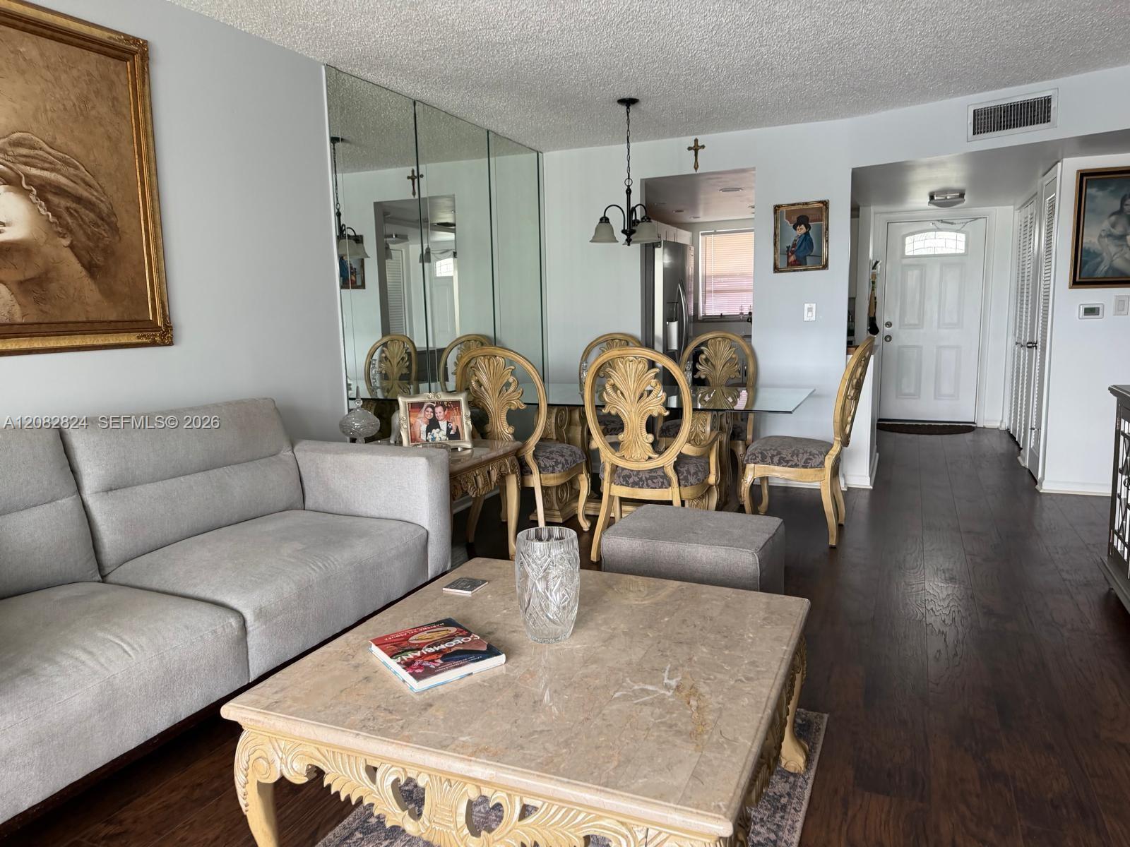 8220 Sunrise Lakes Blvd # 211, Sunrise FL 33322 photo 2