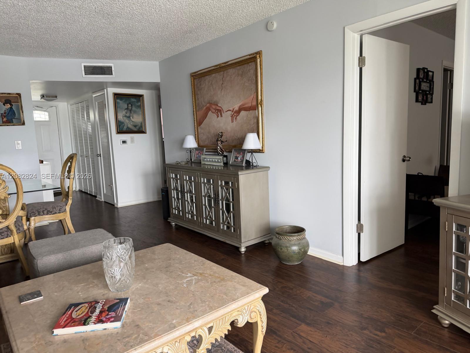 8220 Sunrise Lakes Blvd # 211, Sunrise FL 33322 photo 4