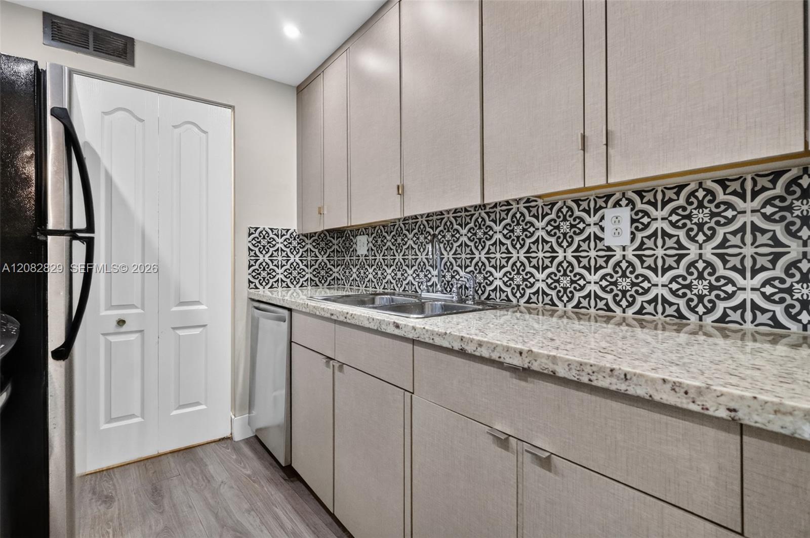 3213 Bird Ave # 7, Miami FL 33133 photo 4
