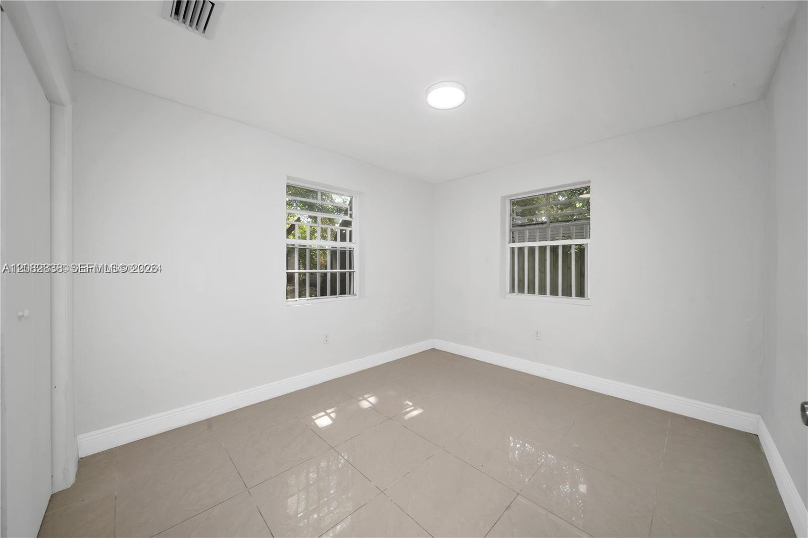 5545 NW 3rd Ave, Miami FL 33127 photo 5