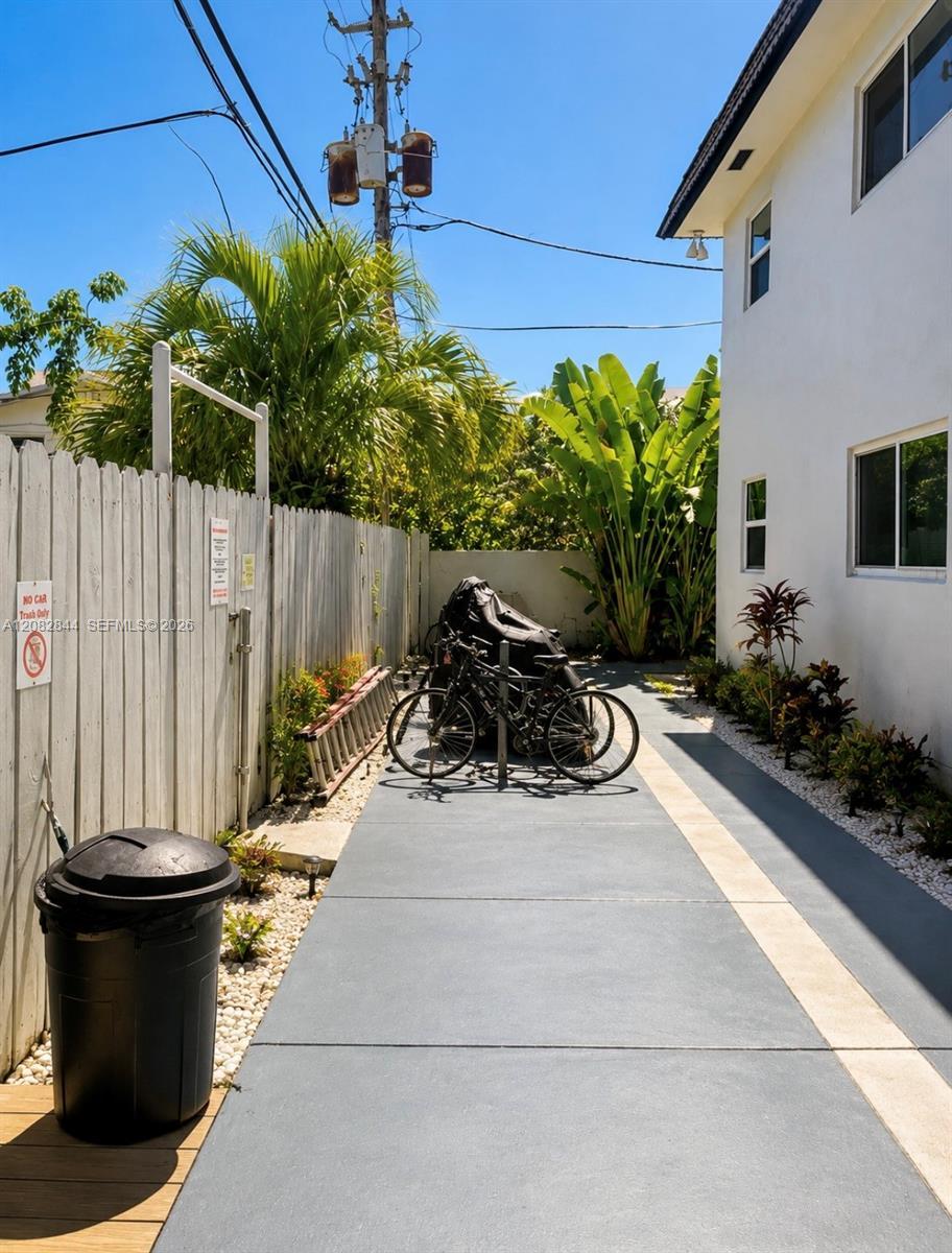1000 SE 15th St # 205, Fort Lauderdale FL 33316 photo 3