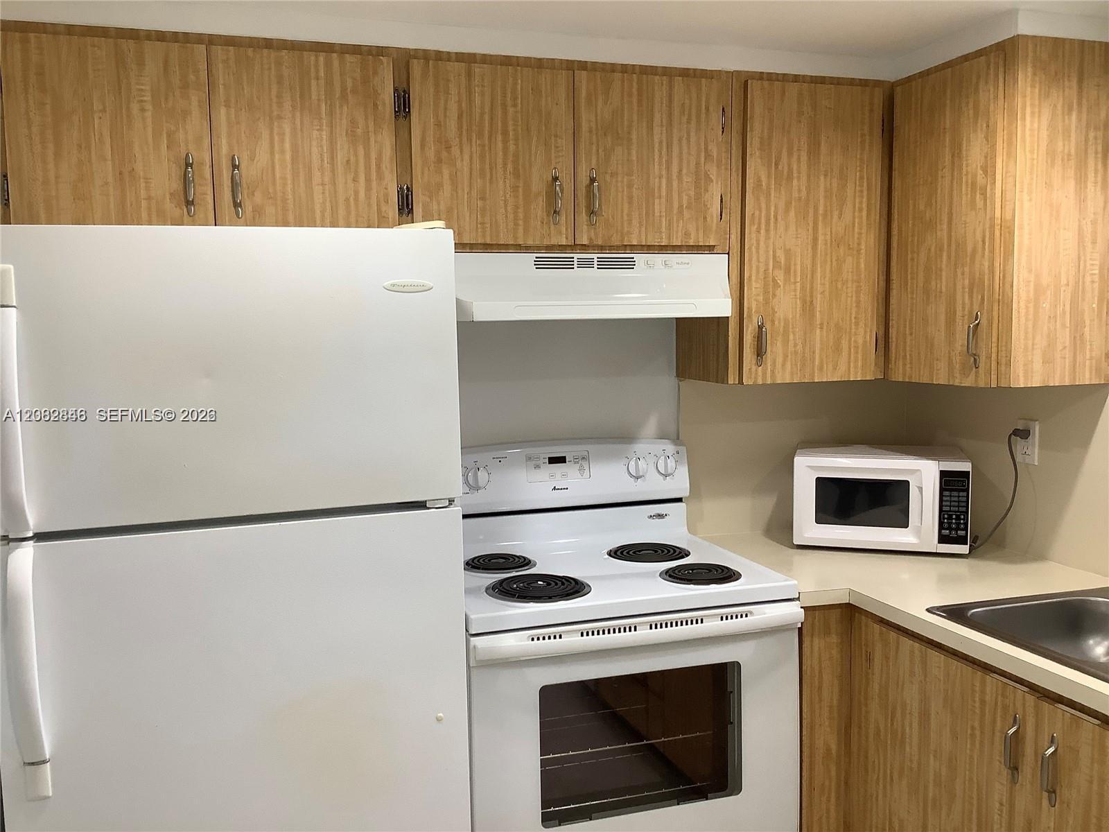 9359 Fontainebleau Blvd # F307, Miami FL 33172 photo 3