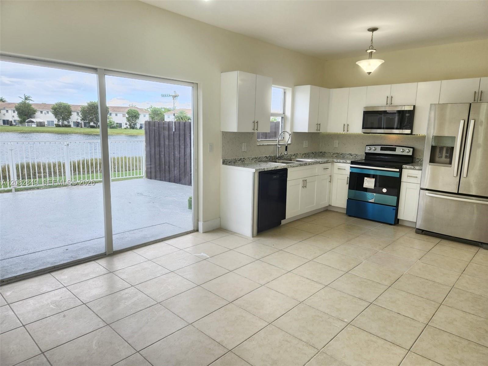 1525 SE 31st Ct # 1525, Homestead FL 33035 photo 3