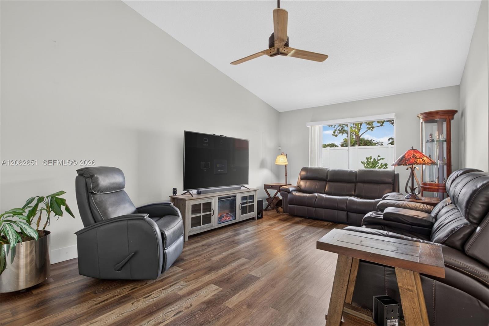 7913 NW 20th St, Margate FL 33063 photo 4
