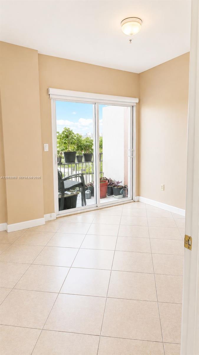 2280 SW 32nd Ave # 508, Miami FL 33145 photo 2