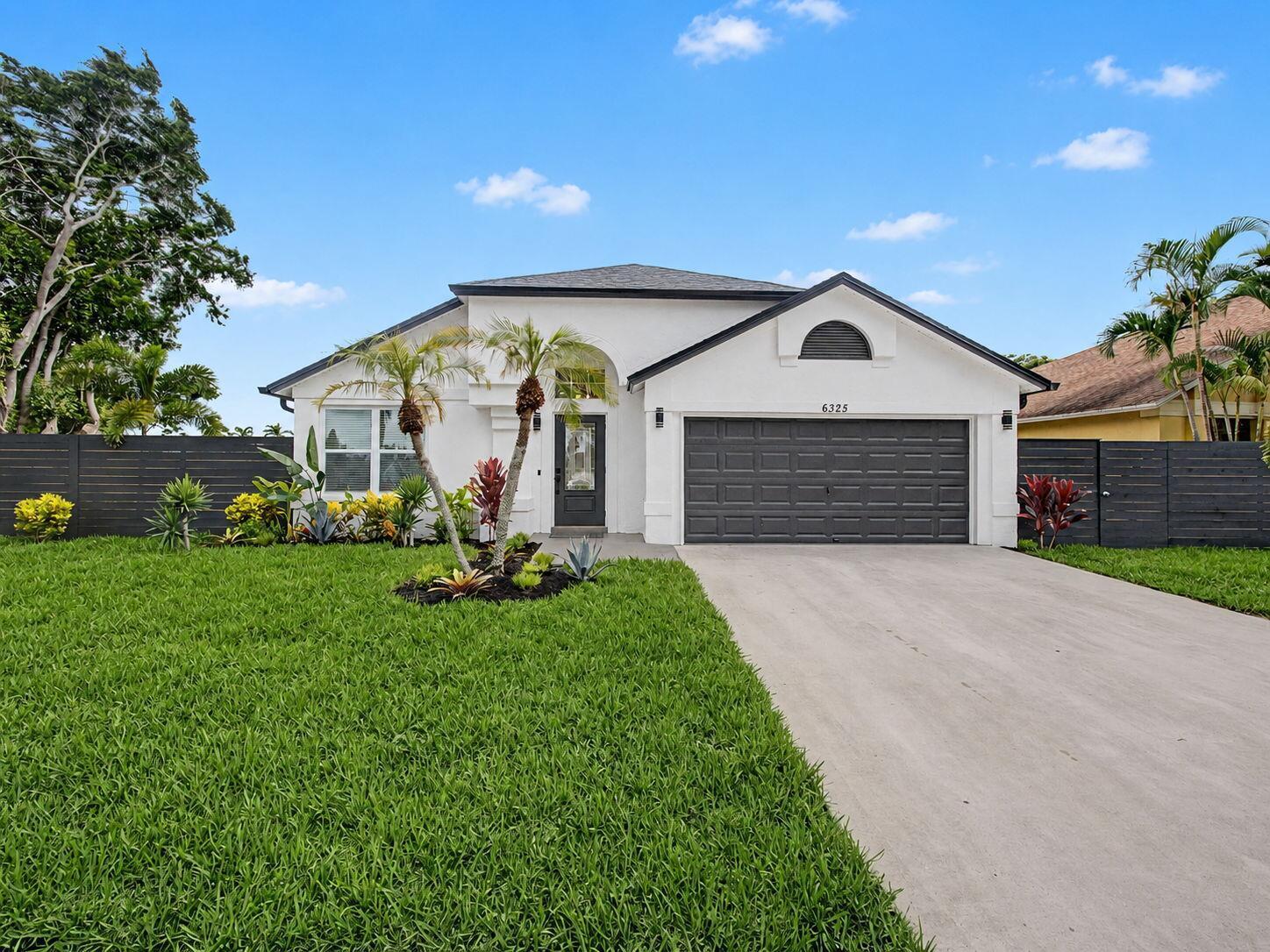 6325 Indian Wells Boulevard, Boynton Beach FL 33437