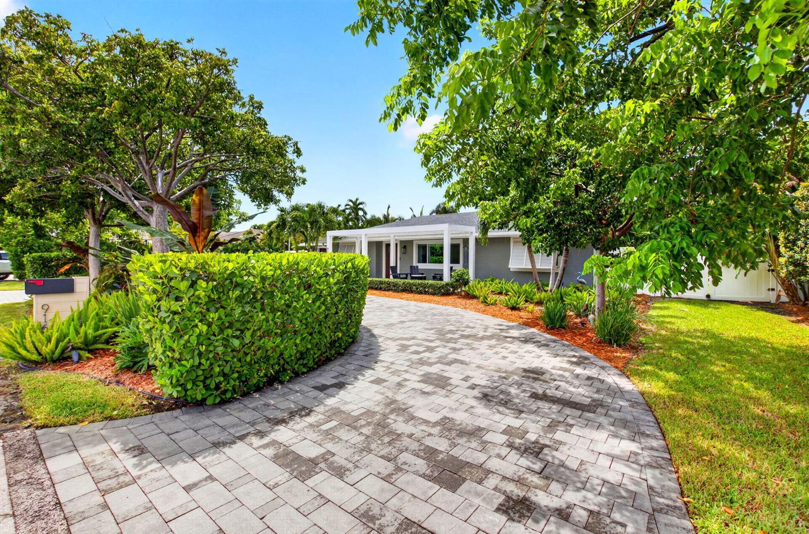 916 SW 36TH Court, Boynton Beach FL 33435 photo 4
