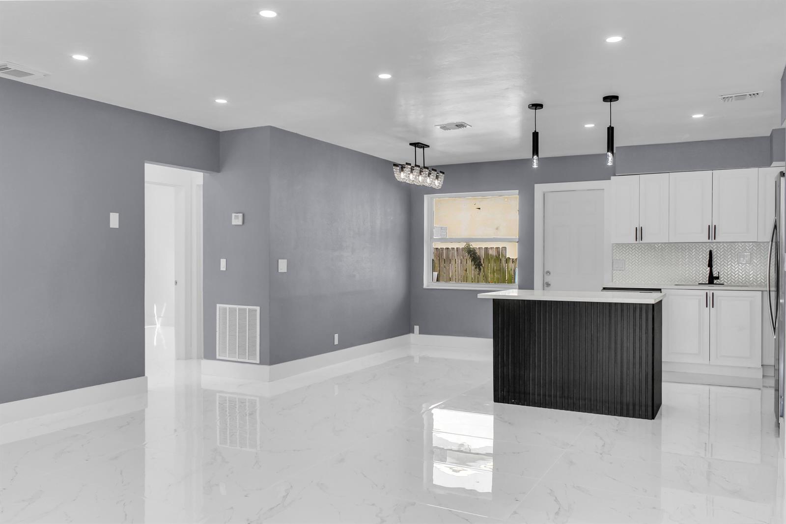 915 SW 3RD Street, Boynton Beach FL 33435 photo 5