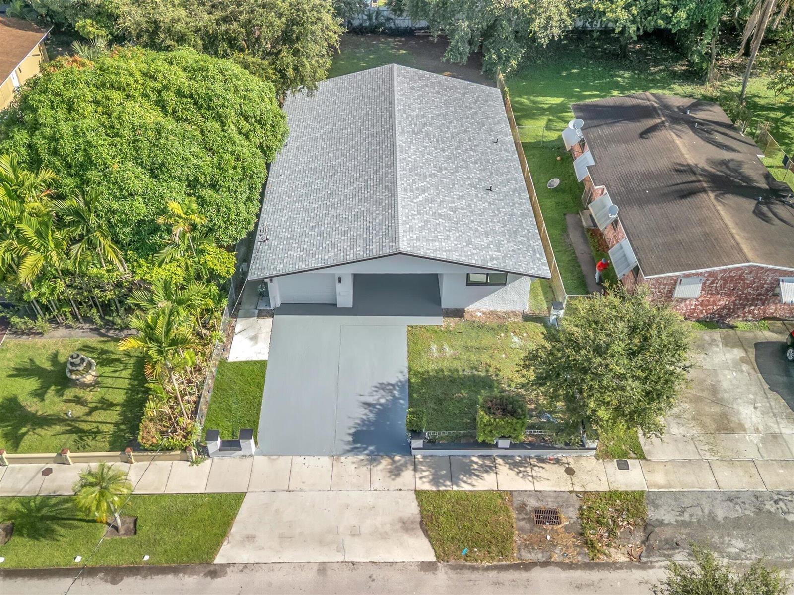4531 SW 20th Street, West Park FL 33023 photo 3