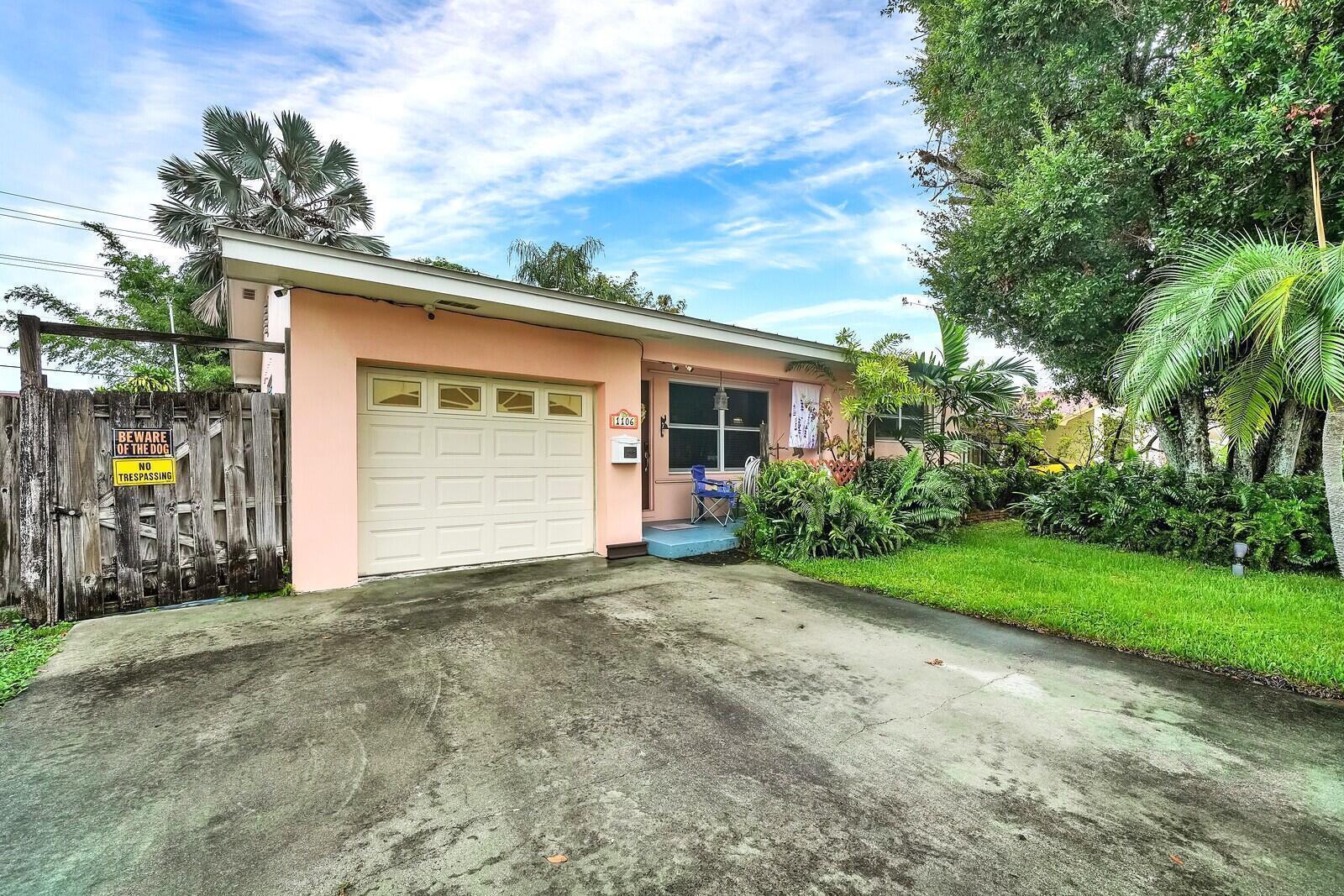 1106 S F Street, FL 33460 photo 2