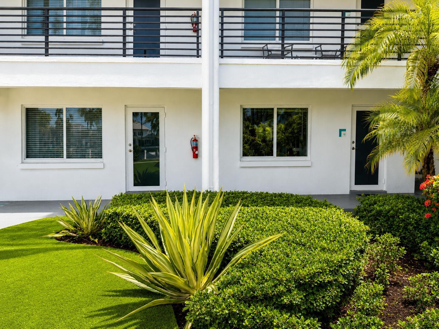 1035 Spanish River Road, Boca Raton FL 33432 photo 4