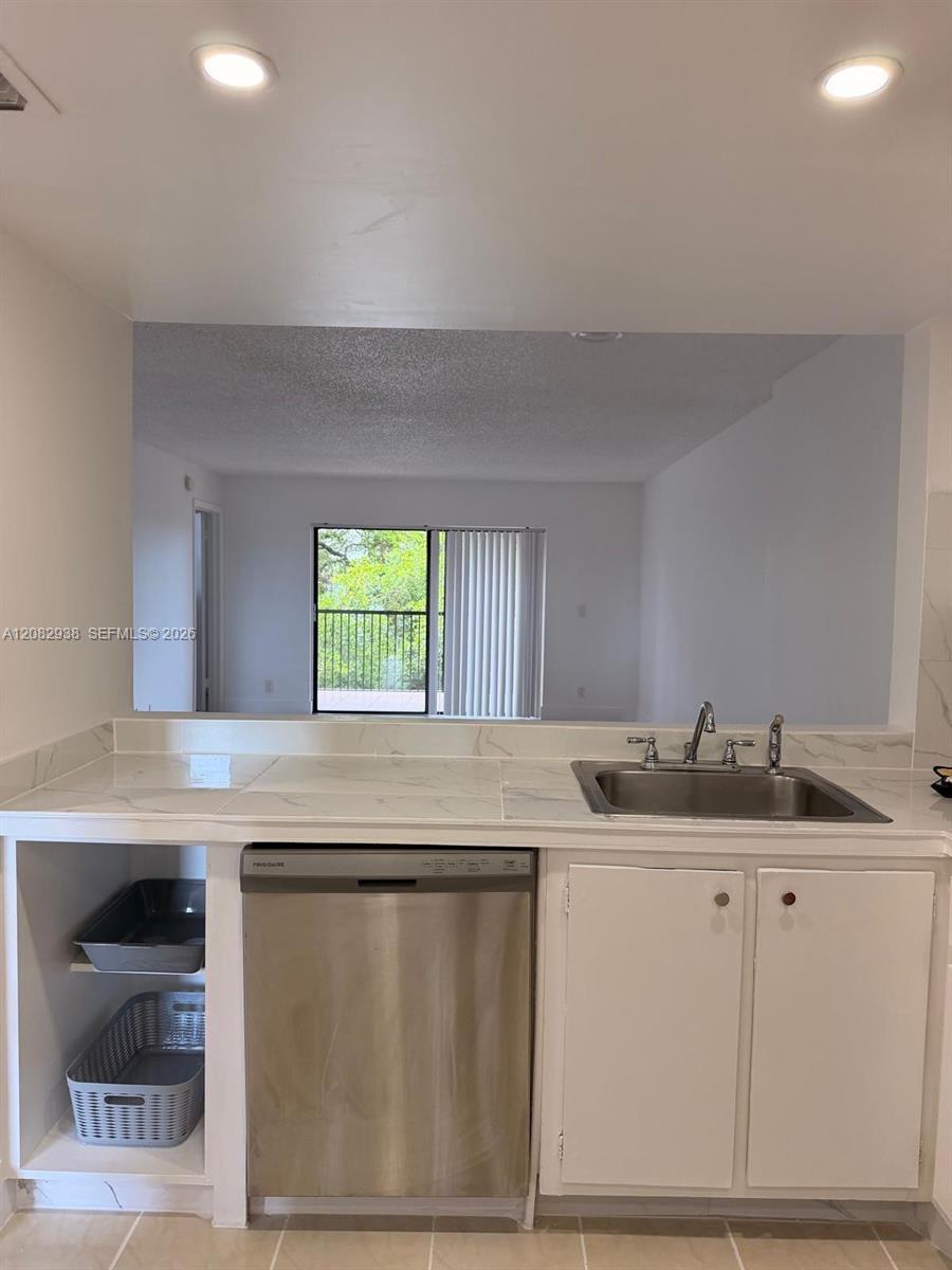 6575 W Oakland Park Blvd # 303, Lauderhill FL 33313 photo 3