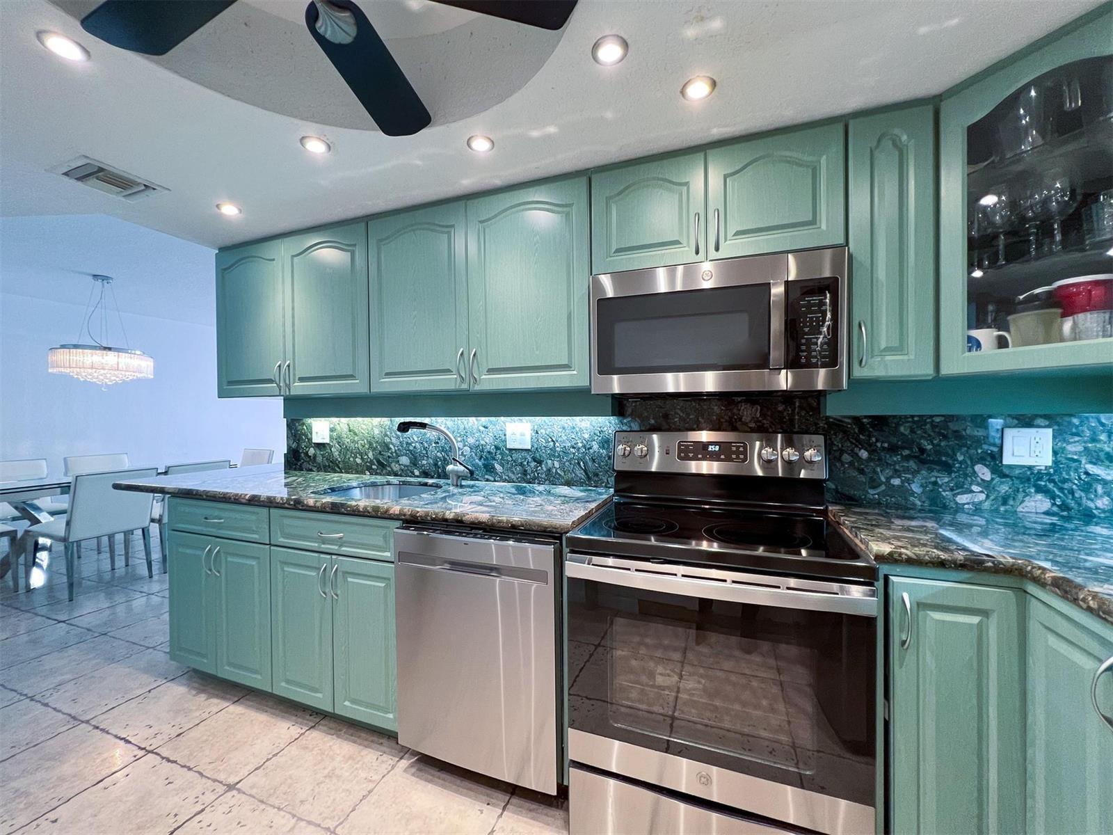101 Briny Avenue # 810, Pompano Beach FL 33062 photo 2