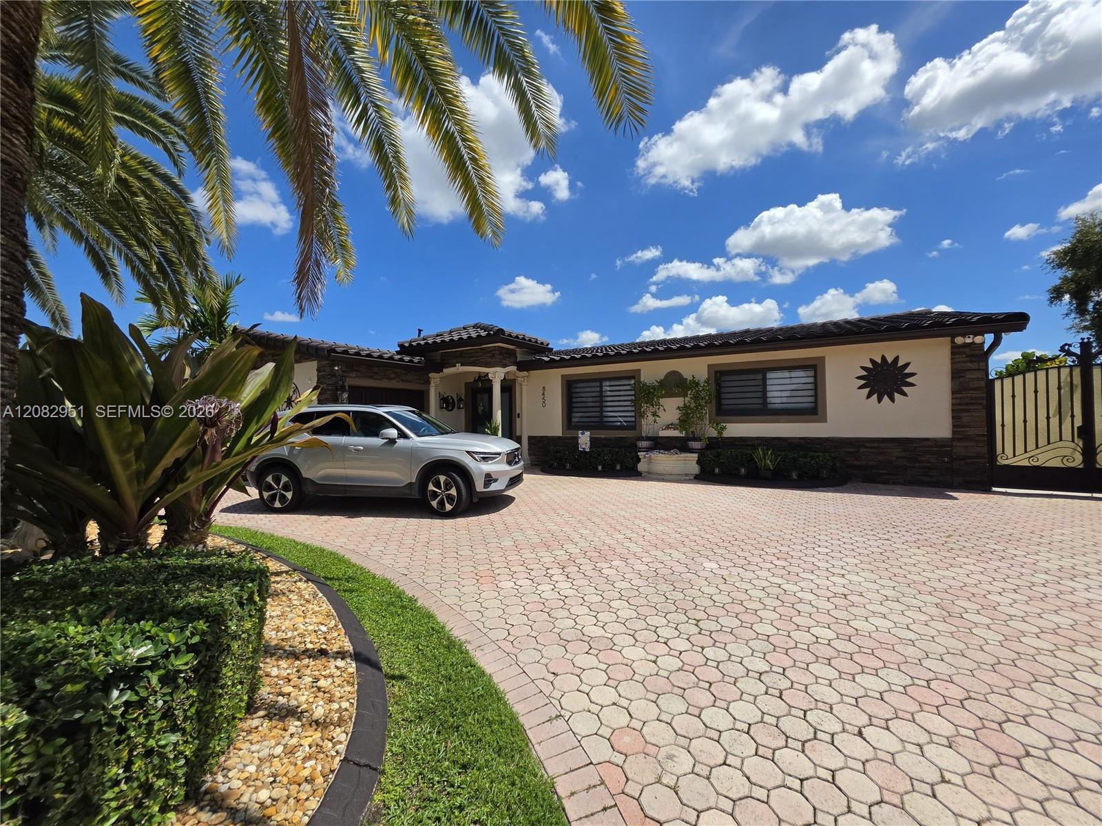 8450 NW 178th St, Hialeah FL 33015 photo 4