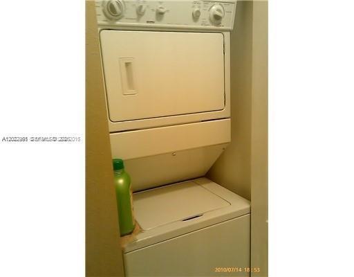900 SW 8th St # 1108, Miami FL 33130 photo 2