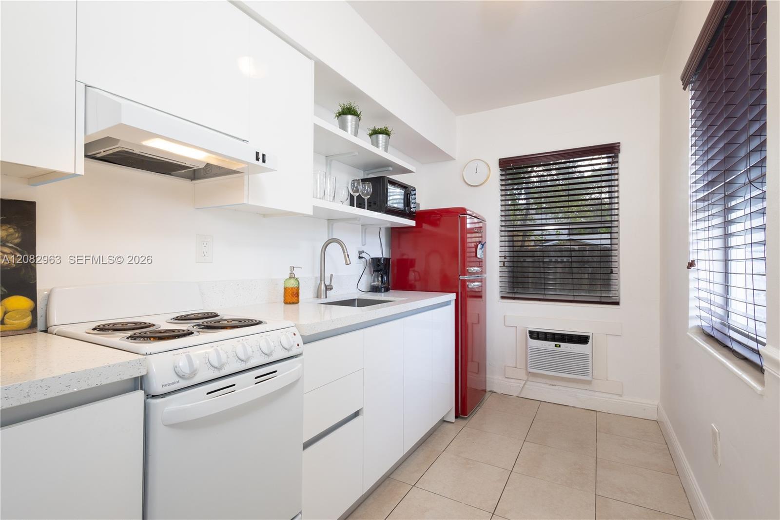 471 NE 37th St # 11, Miami FL 33137 photo 2