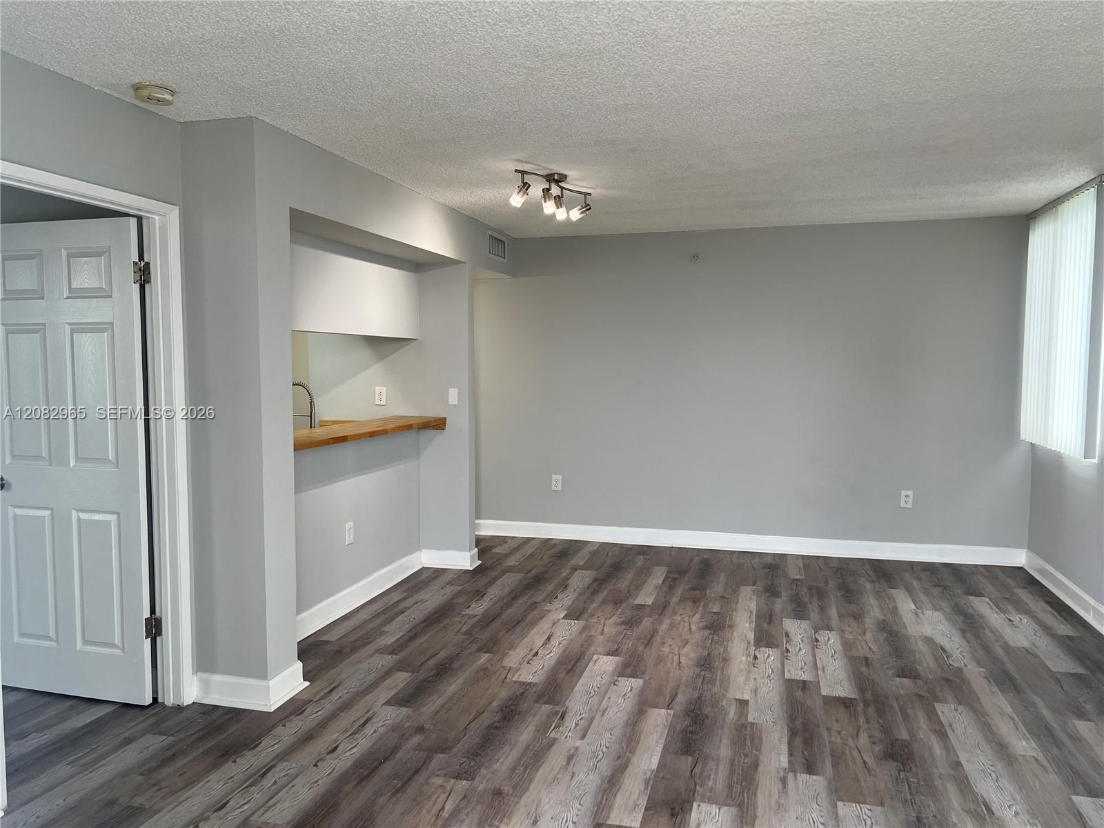 800 N Miami Ave # 909, Miami FL 33136 photo 2