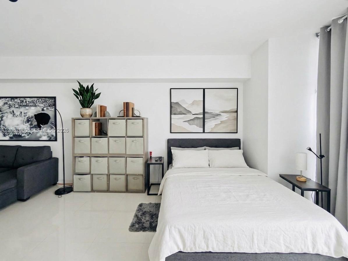 475 Brickell Ave # 4610, Miami FL 33131 photo 2