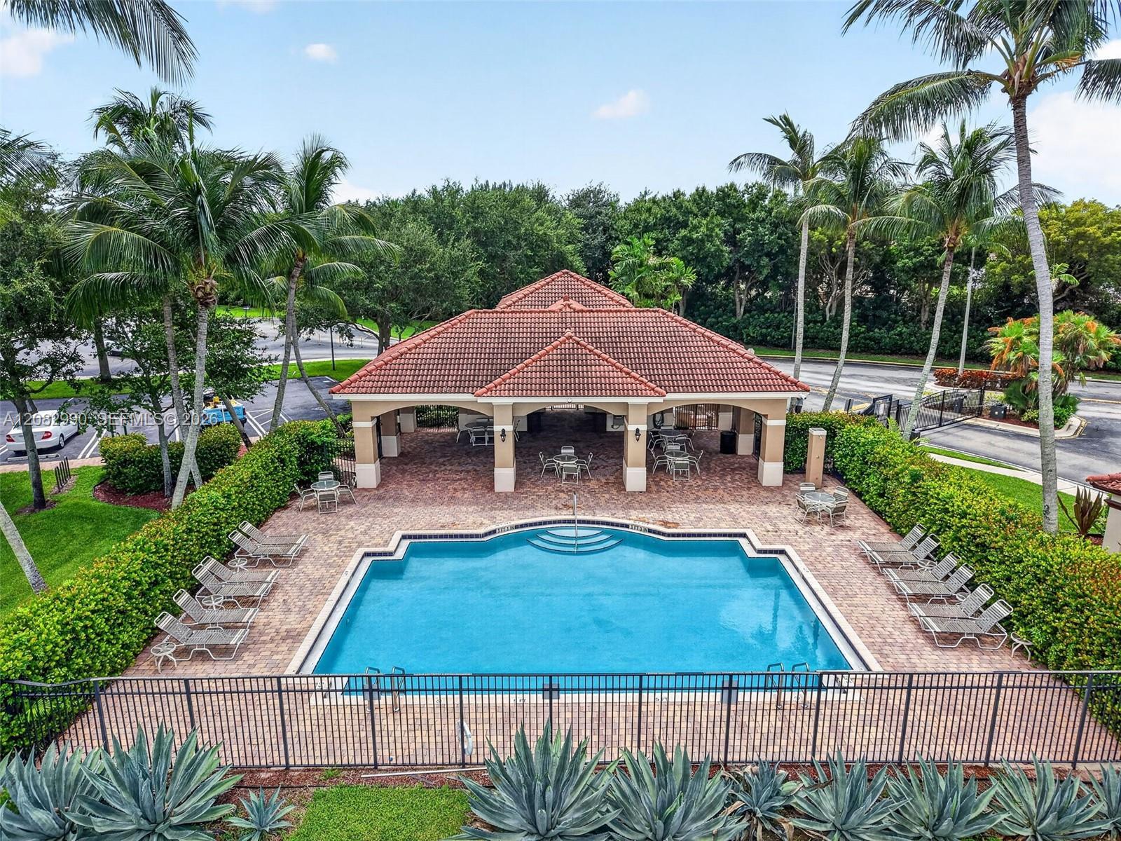 4406 Windmill Palm Way, Green Acres FL 33463 photo 4