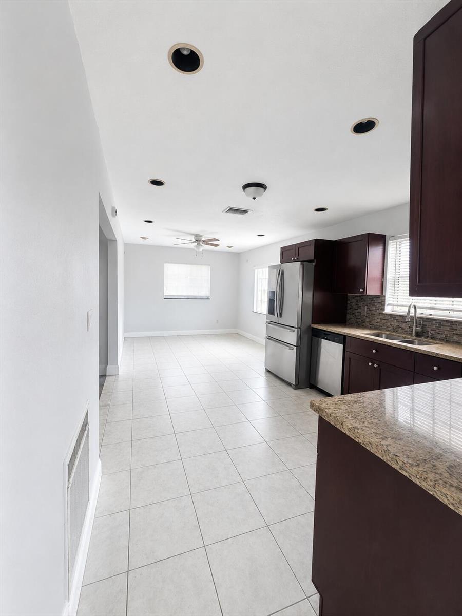 21441 Crozier Avenue, Boca Raton FL 33428 photo 5
