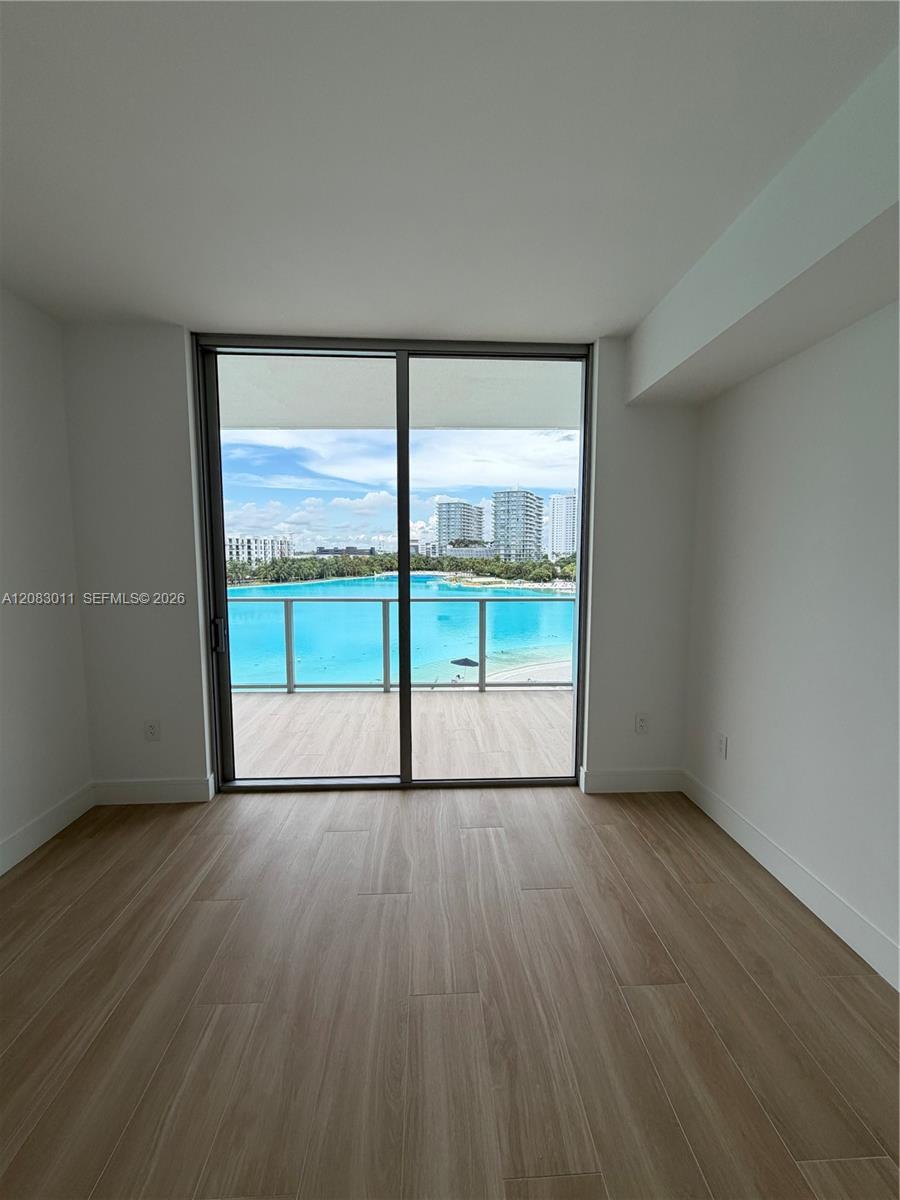 2411 Laguna Cir # 307, North Miami FL 33181 photo 4