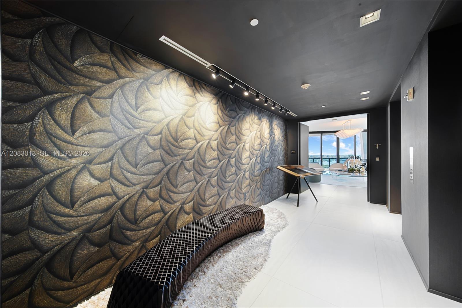 1000 Biscayne Blvd # 3402, Miami FL 33132 photo 4