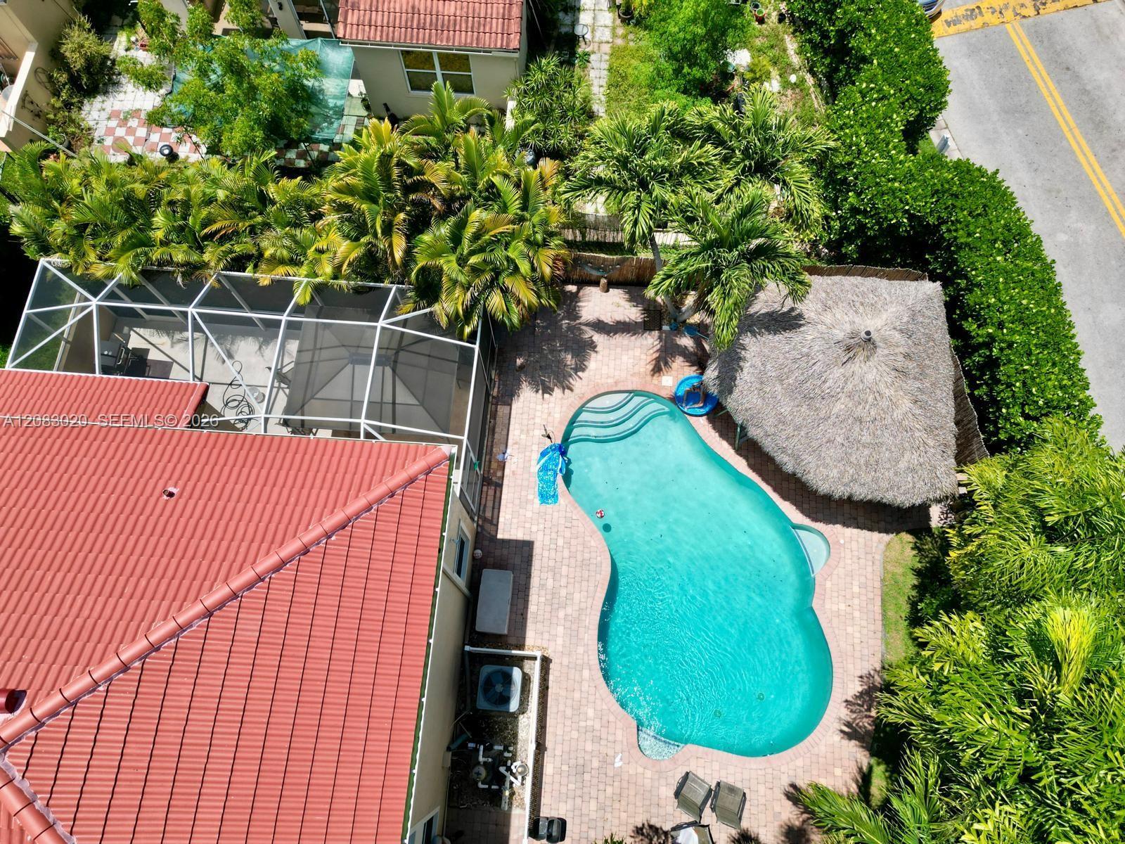 584 NW 87th Ter, Coral Springs FL 33071 photo 3