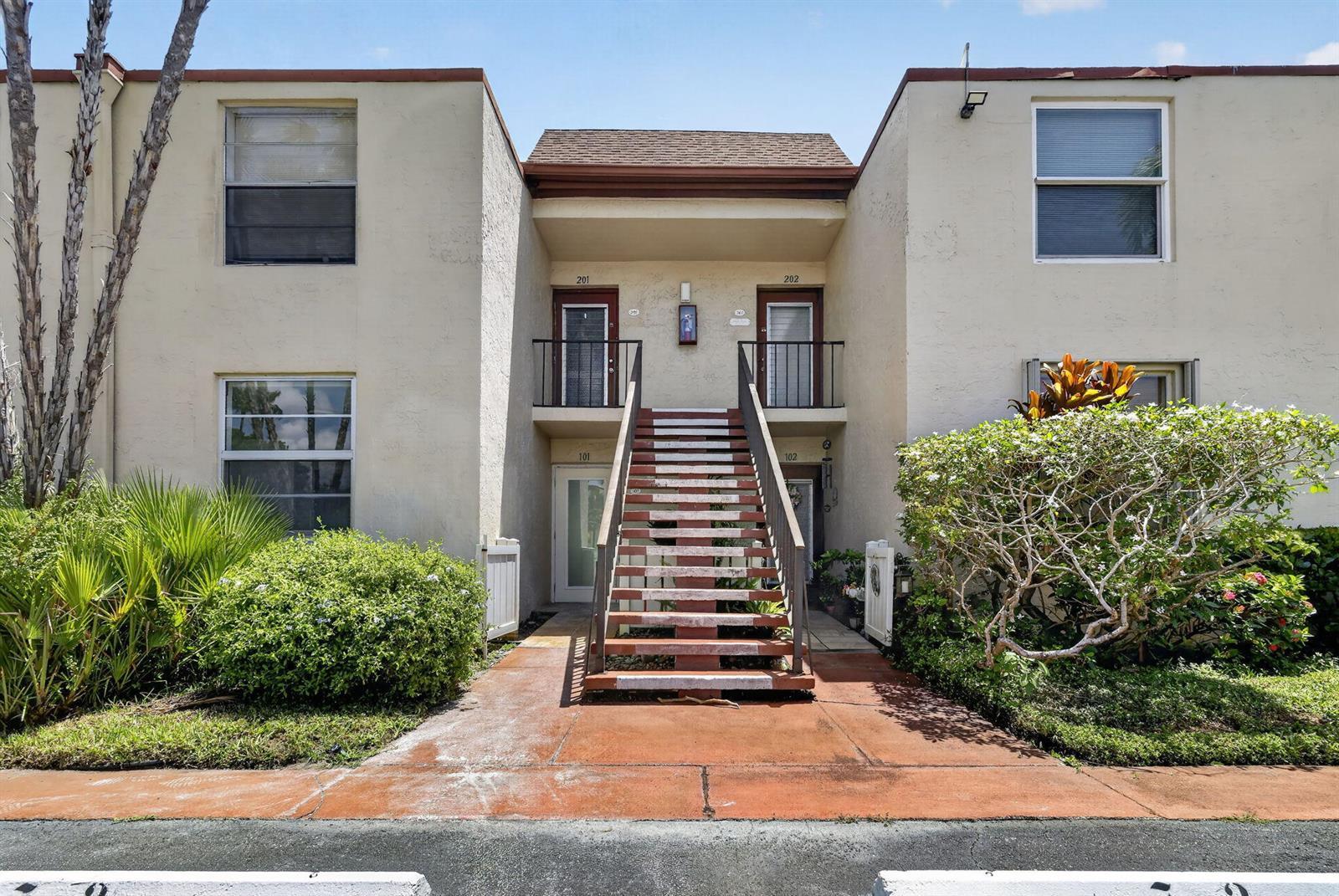 7 WILLOWBROOK Lane # 101, Delray Beach FL 33446 photo 2