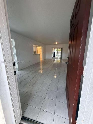 8835 SW 27th St, Miami FL 33165 photo 4