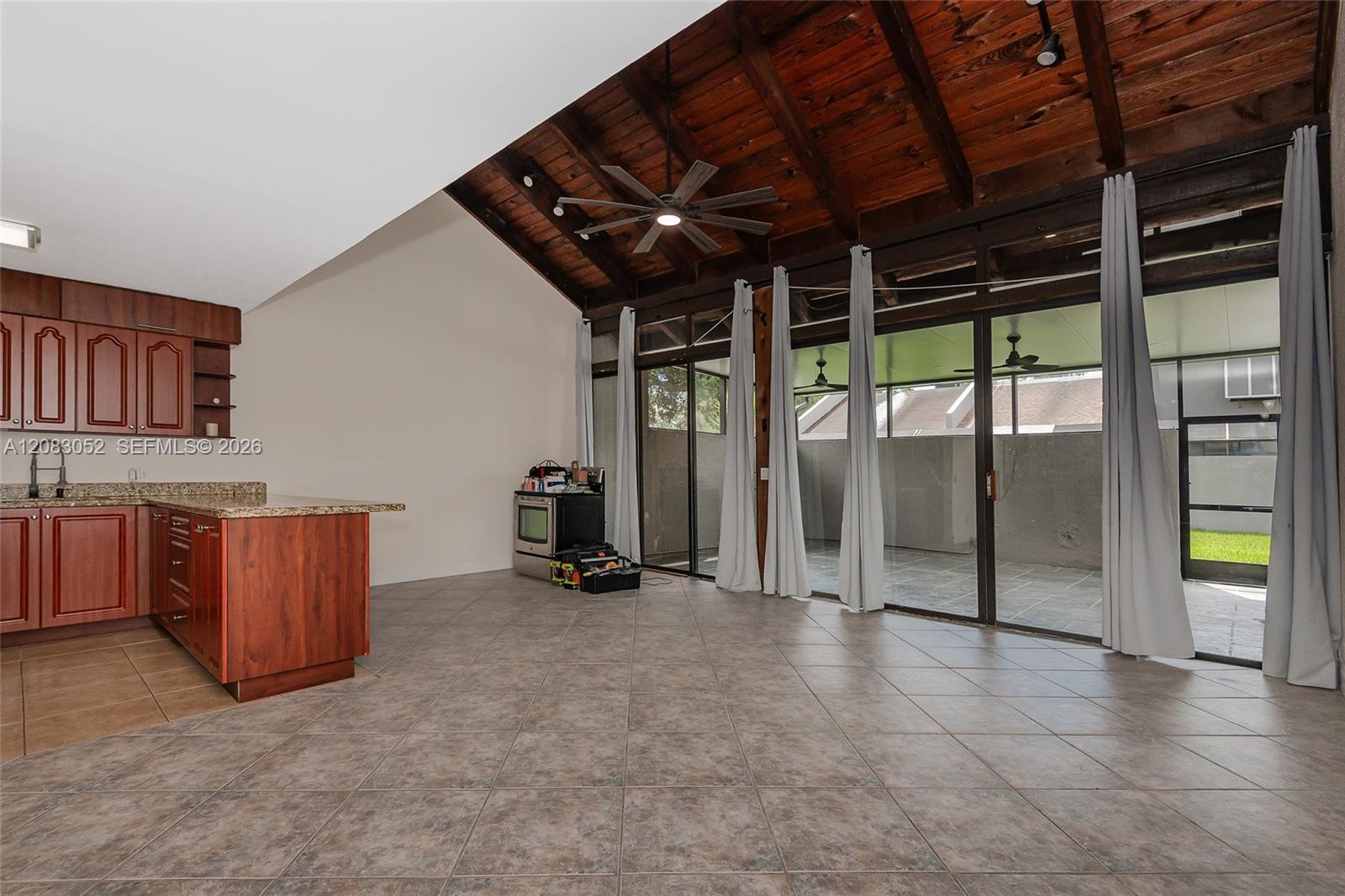 1504 NW 112th Ter, Pembroke Pines FL 33026 photo 5